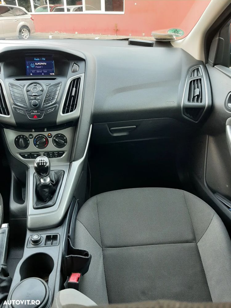 Ford Focus - 19