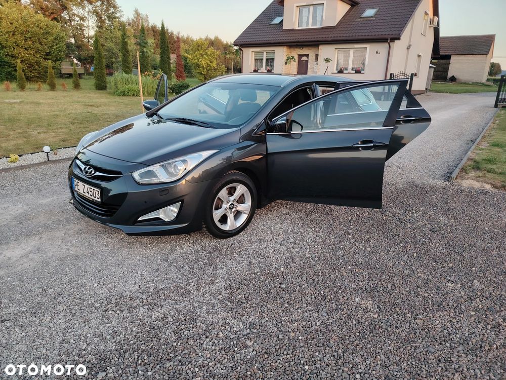 Hyundai i40 Kombi 1.6 Trend - 11