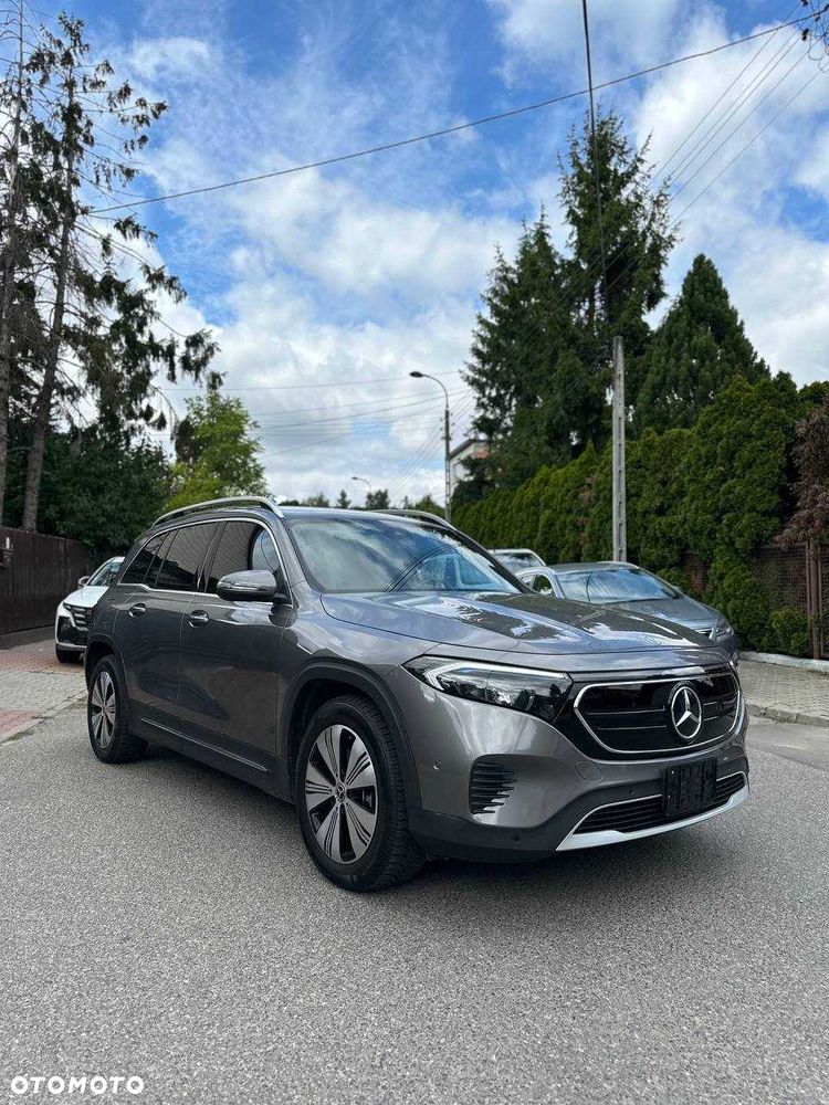 Mercedes-Benz EQB - 1
