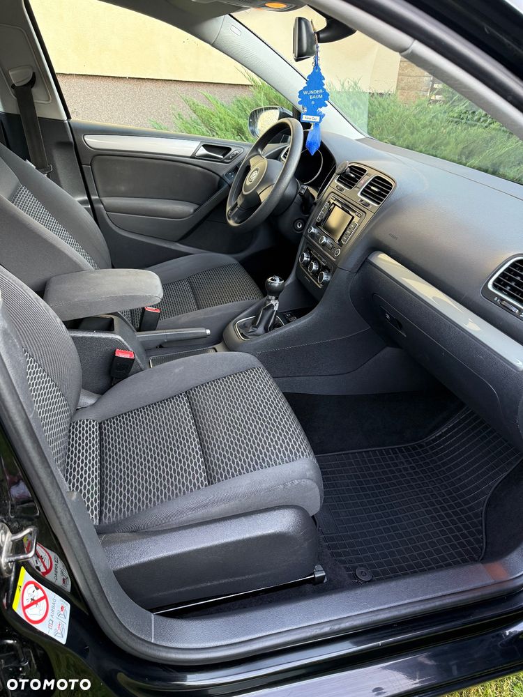 Volkswagen Golf - 18