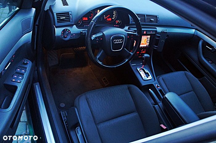 Audi A4 Avant 2.0 T FSI quattro tiptronic - 21