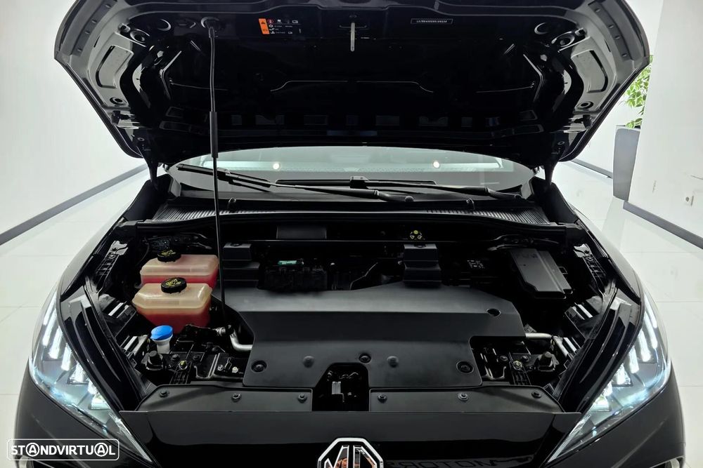 MG MG4 64 kWh Luxury - 37