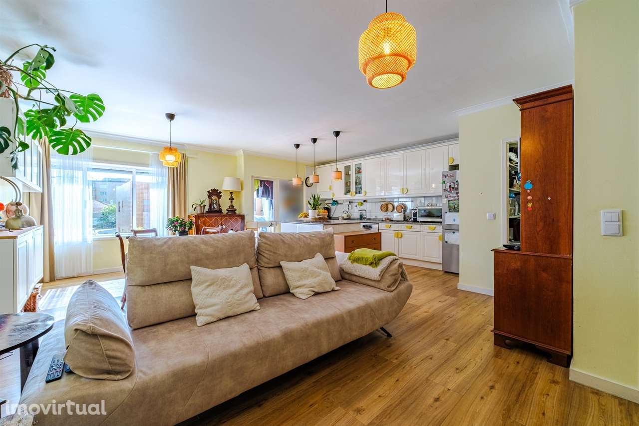 T2 Ermesinde com Garagem e Lareira – Renovado - Grande imagem: 3/26