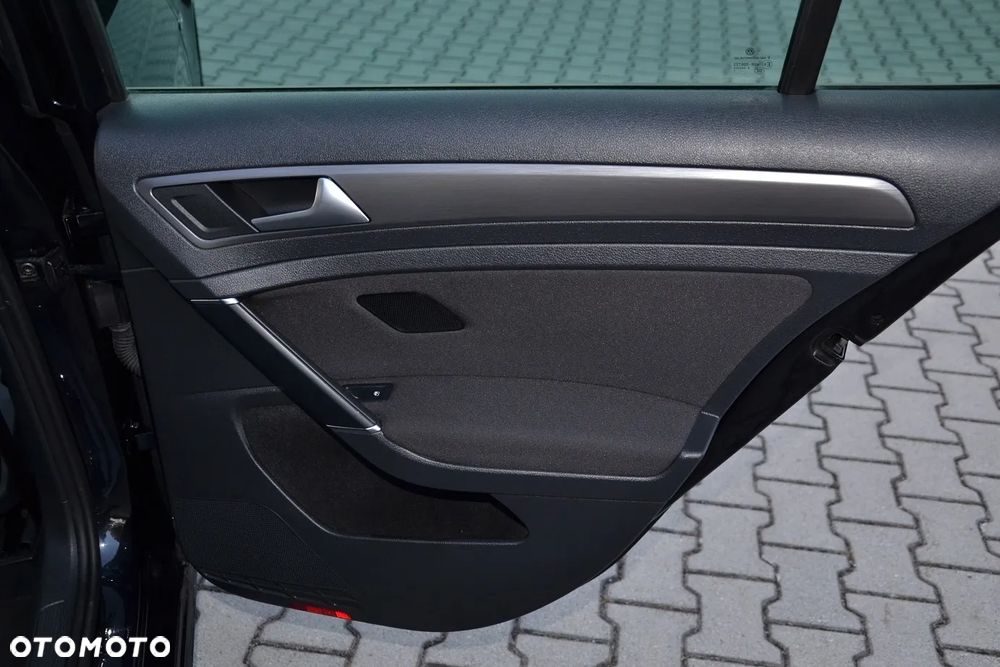 Volkswagen Golf Variant 1.6 TDI BMT Highline DSG - 25