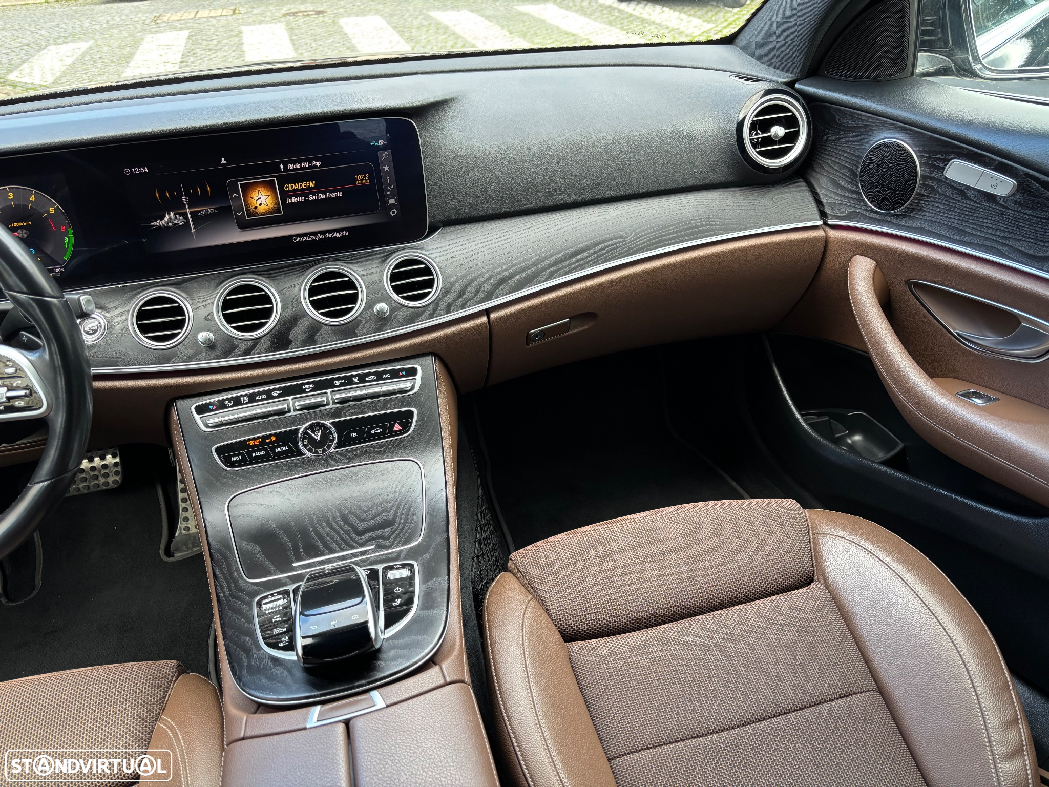 Mercedes-Benz E 300 de Avantgarde 4Matic - 16
