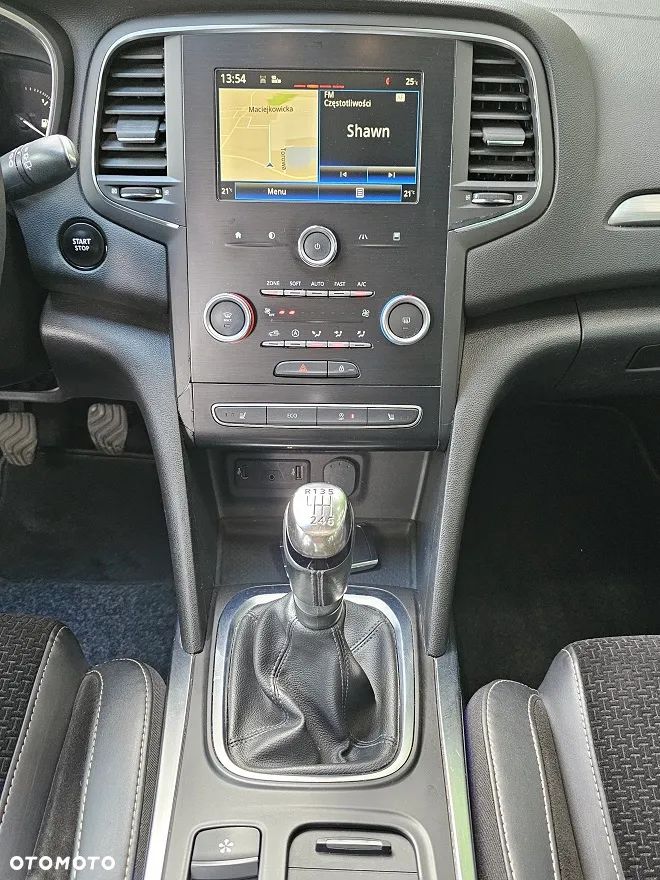 Renault Megane ENERGY TCe 130 INTENS - 25