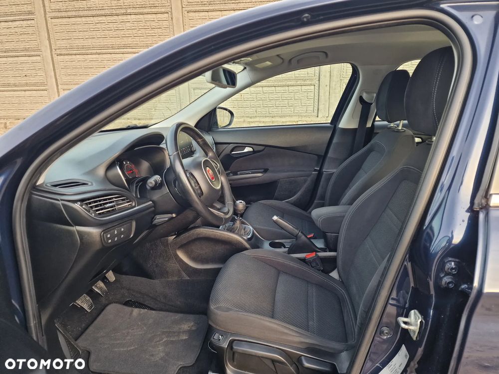 Fiat Tipo 1.6 MultiJet 16v Lounge - 8
