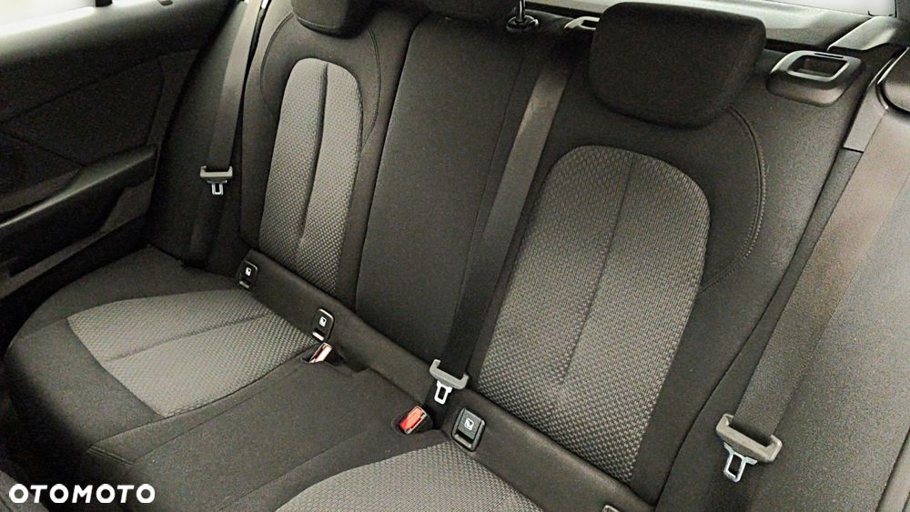 BMW Seria 1 118i Advantage - 13