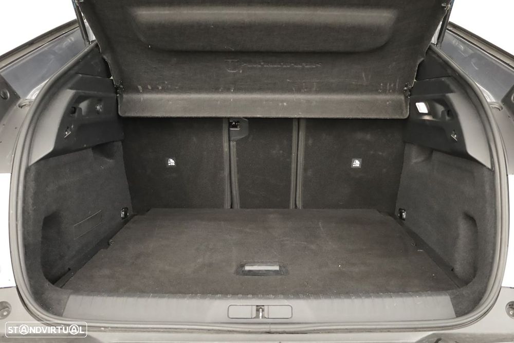Peugeot 3008 1.2 Hybrid Allure e-DCS6 - 23