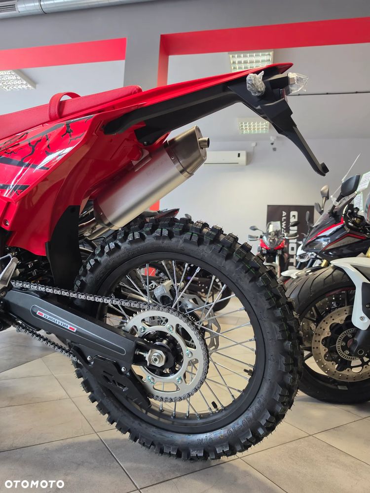 QJMOTOR COV 125X - 10