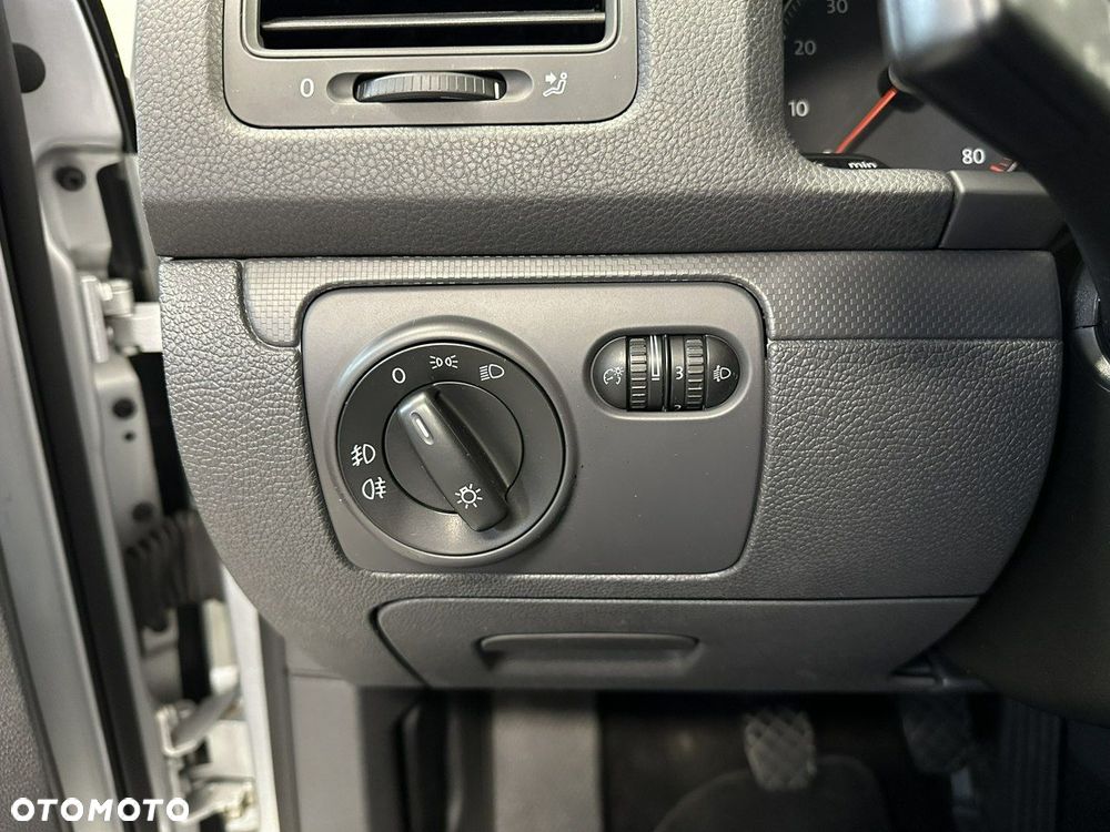 Volkswagen Golf 1.6 Trendline - 13