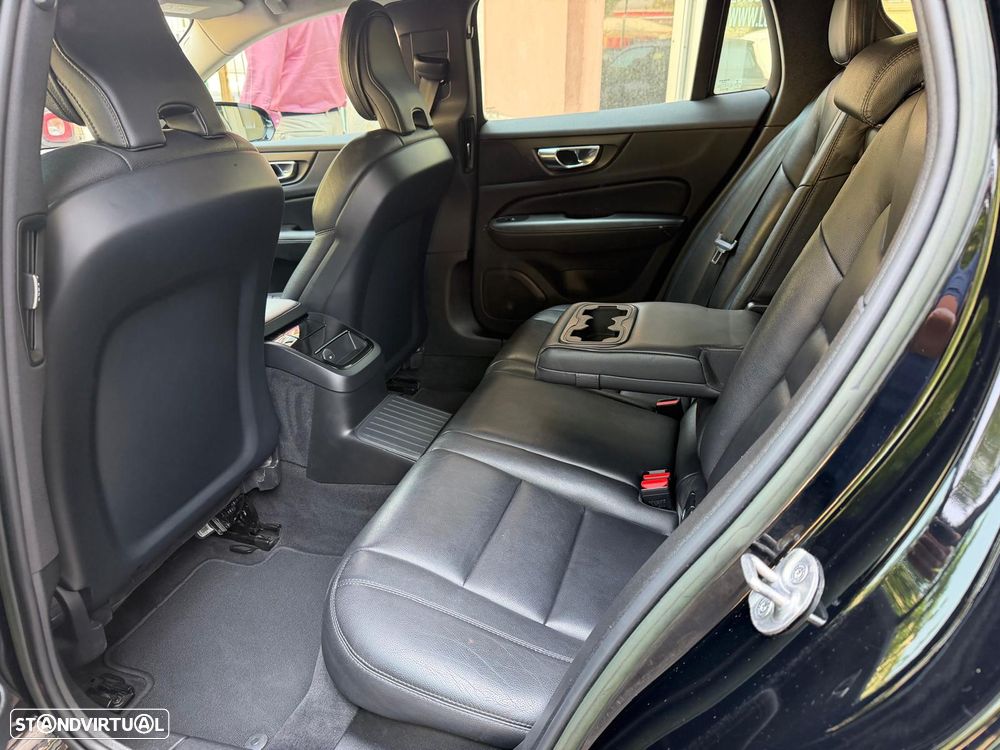 Volvo V60 2.0 T6 AWD TE Inscription Expression - 32
