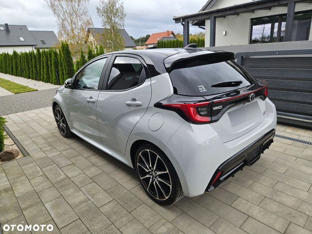 Toyota Yaris 1.5 Comfort - 6
