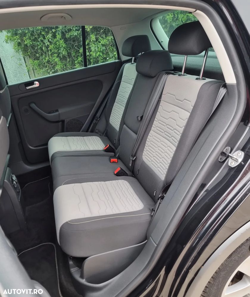 Volkswagen Golf - 9
