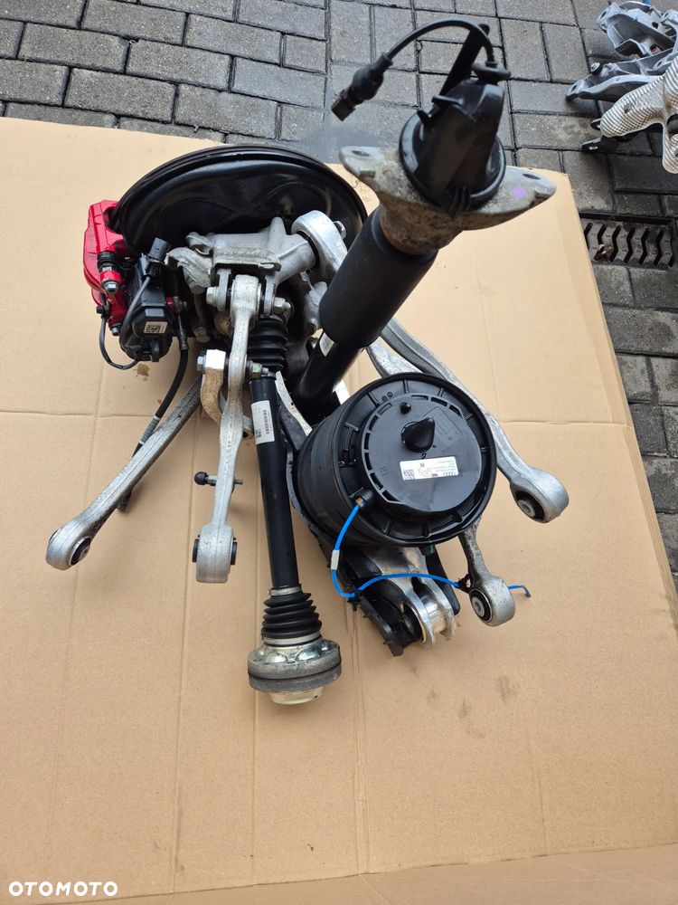 AUDI Q7 Q8 RSQ8 SQ7 4.0 TFSI 4M LIFT ZAWIESZENIE TYŁ TYLNE PRAWE ZWROTNICA WAHACZ PNEUMATYKA SKRĘTNE PRAWE 4M0505432AF 4M0616031AS 4M0616002AK - 4