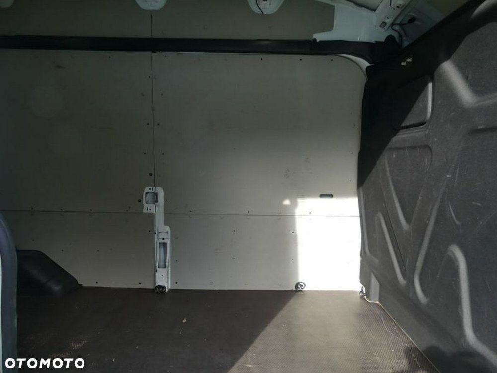 Ford Transit - 8