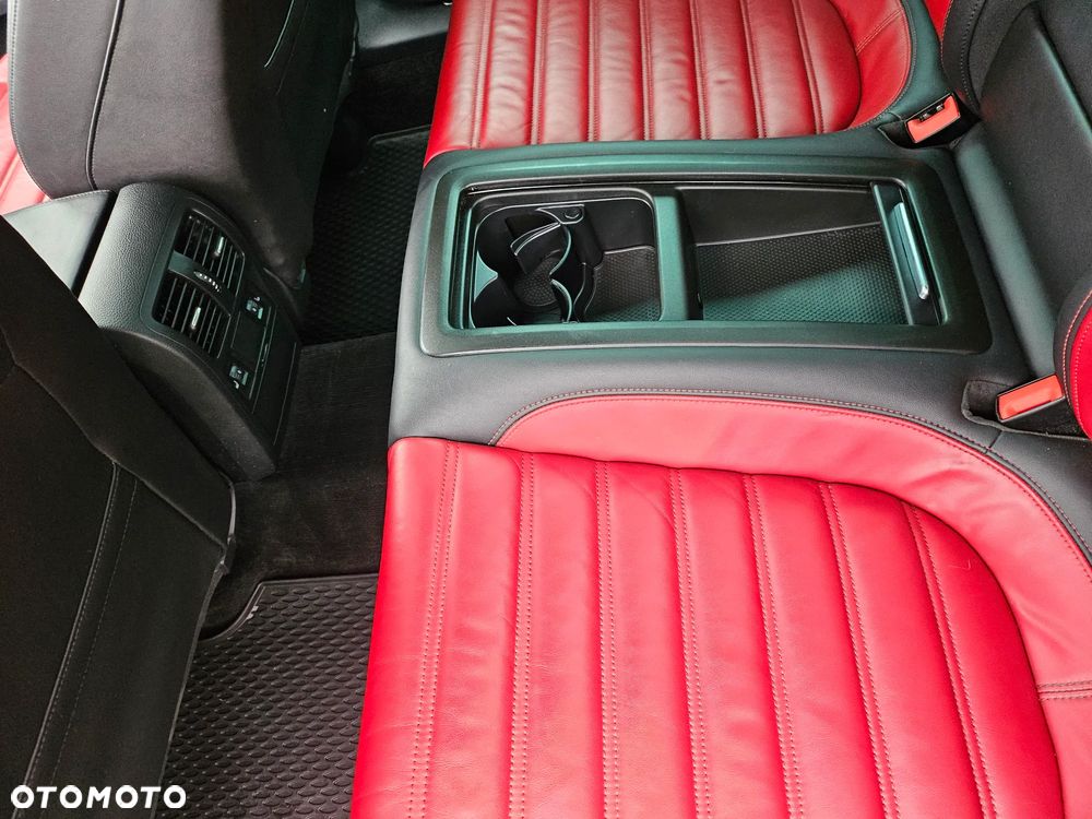 Volkswagen CC 2.0 TDI BlueMotion Technology - 22