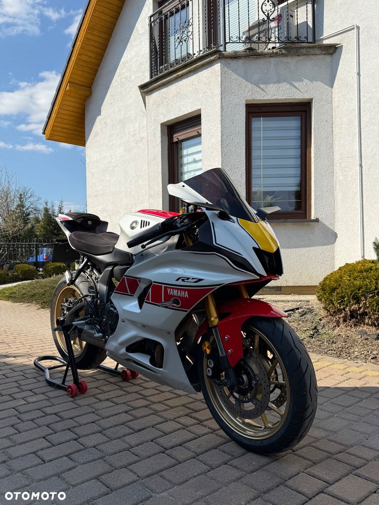 Yamaha R7 - 1