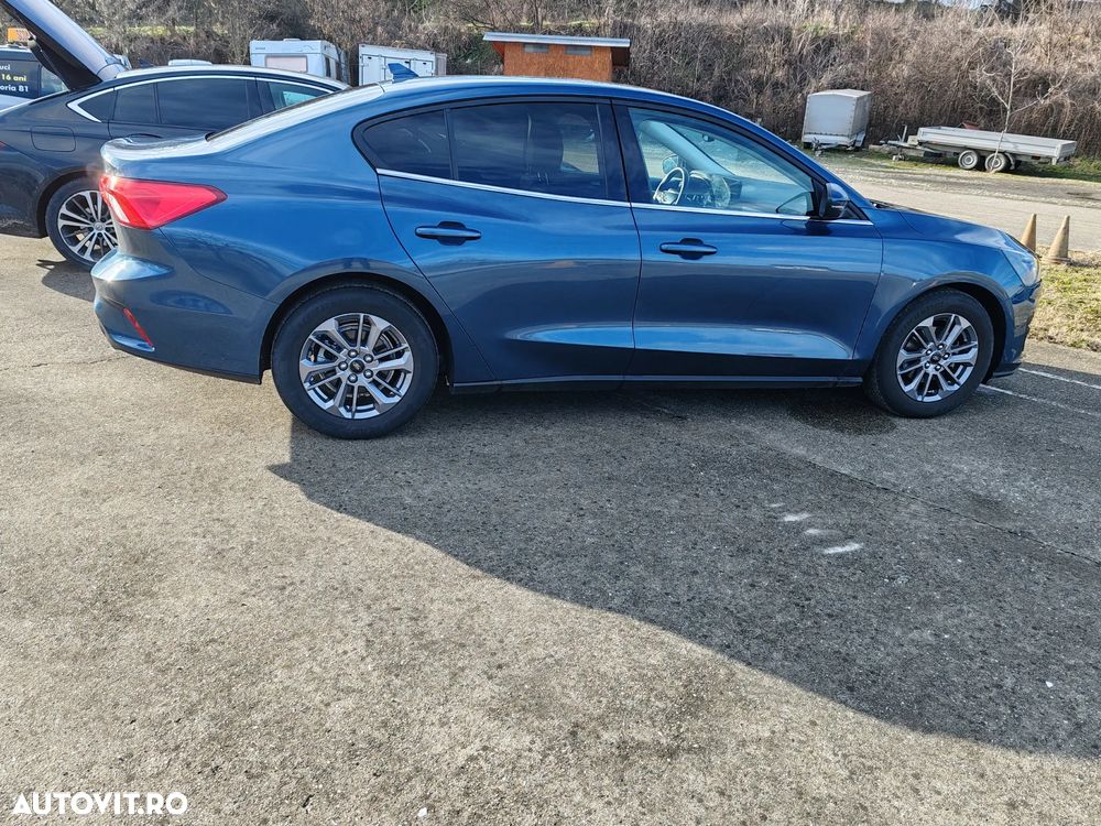 Ford Focus 1.5 EcoBlue 8AT Titanium X - 5