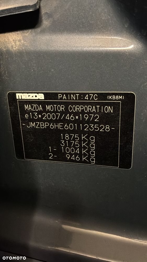 Mazda 3 2.0 mHEV Hikari - 16