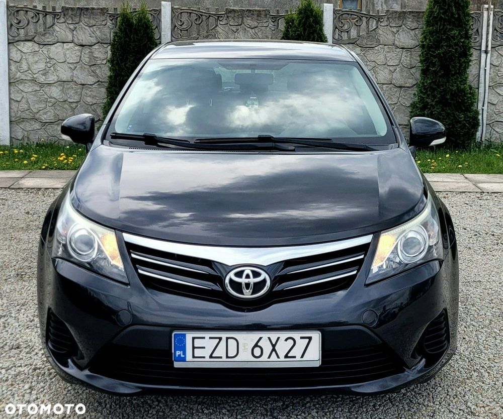 Toyota Avensis 2.0 D-4D Sol - 32