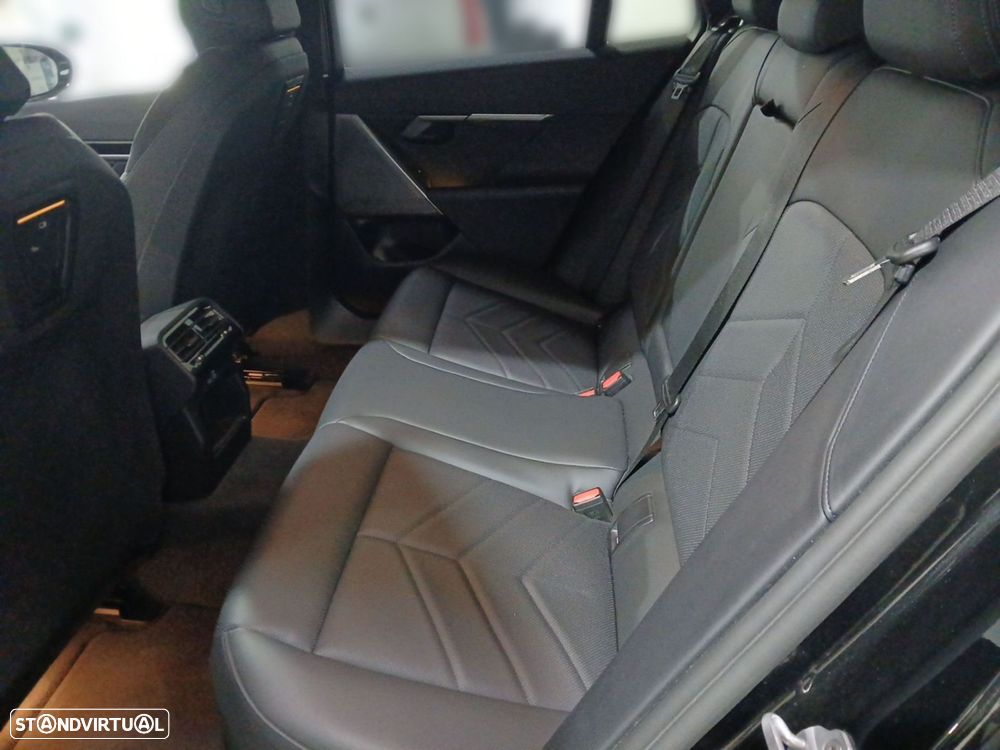 BMW 520 d Pack Desportivo M - 14