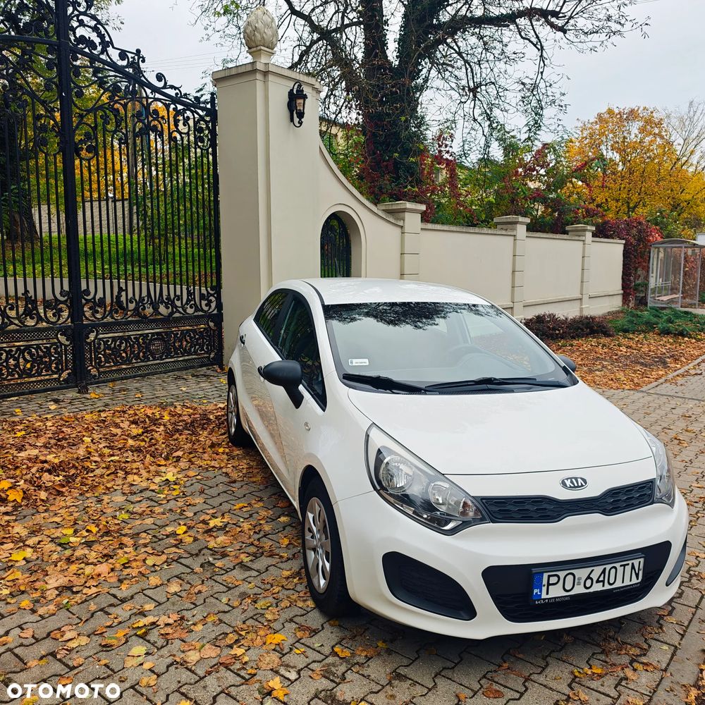 Kia Rio 2011 photo 2
