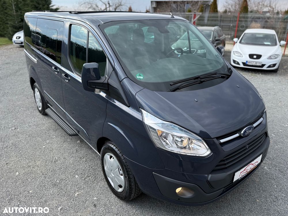 Ford Tourneo Custom - 20
