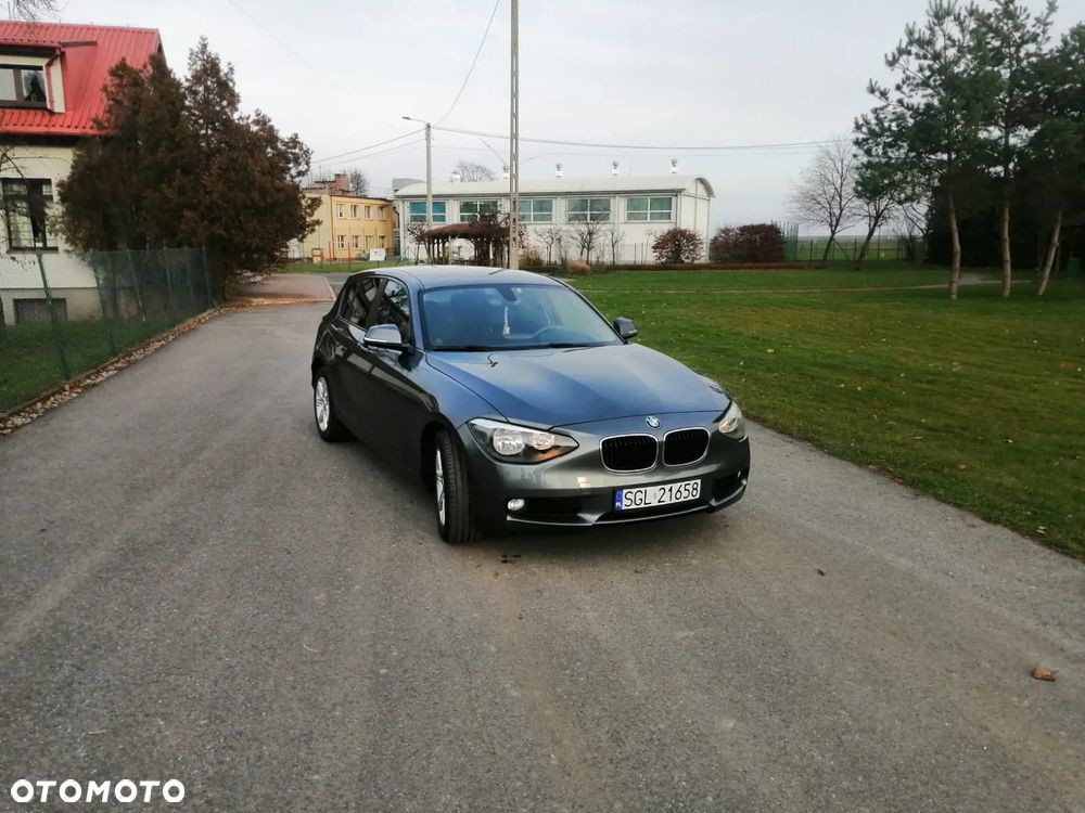 BMW Seria 1 116d Sport Line - 3