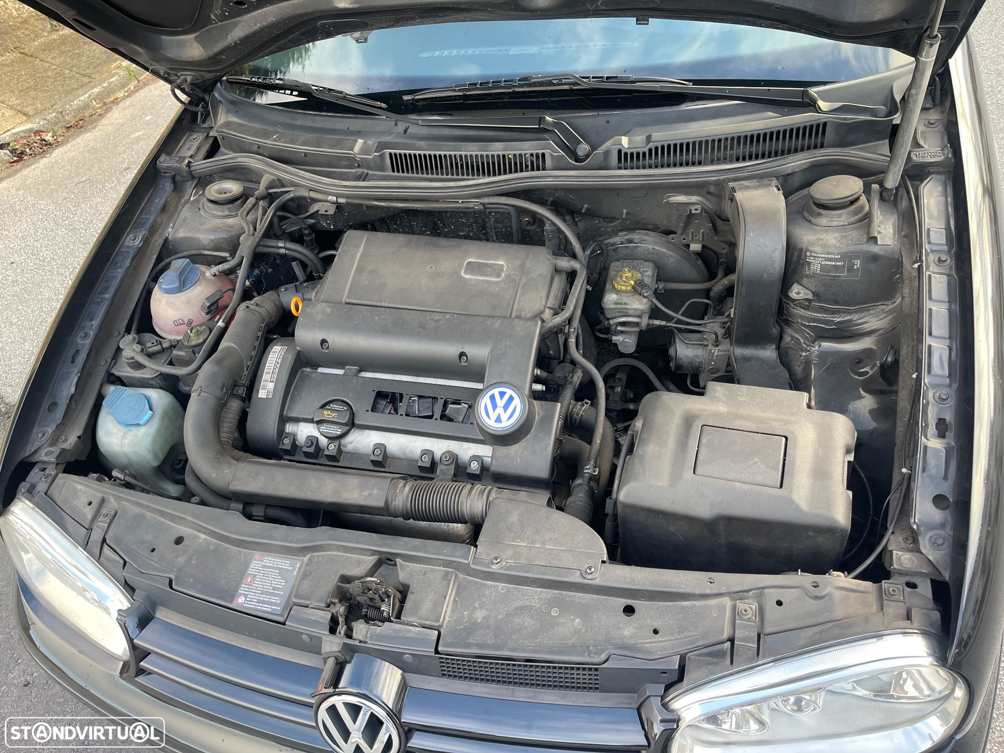 VW Golf 1.4i 25 Anos - 12
