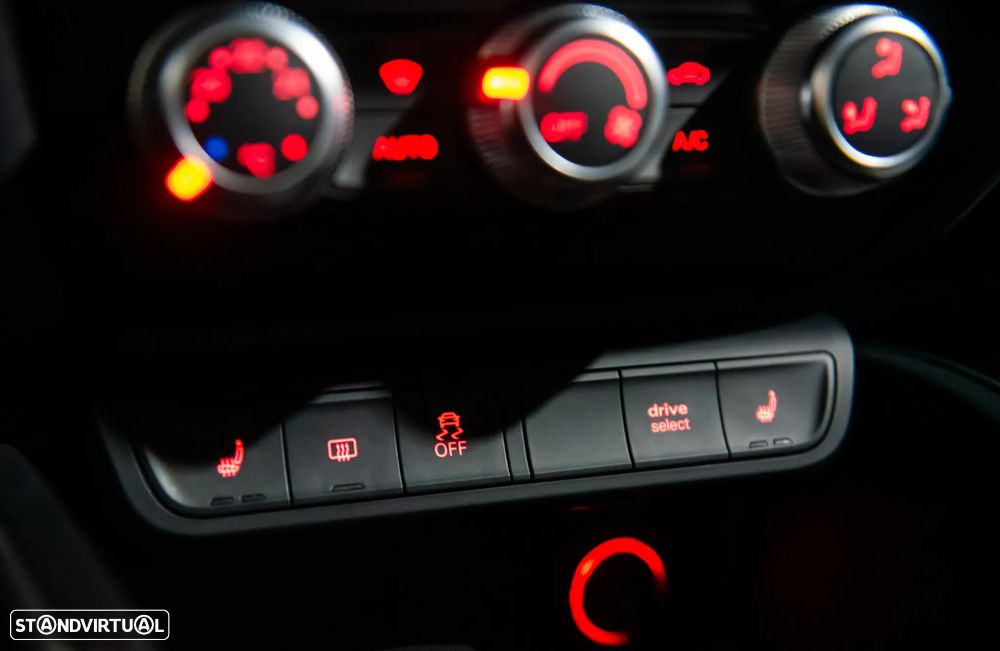 Audi S1 Sportback 2.0 TFSi quattro - 25