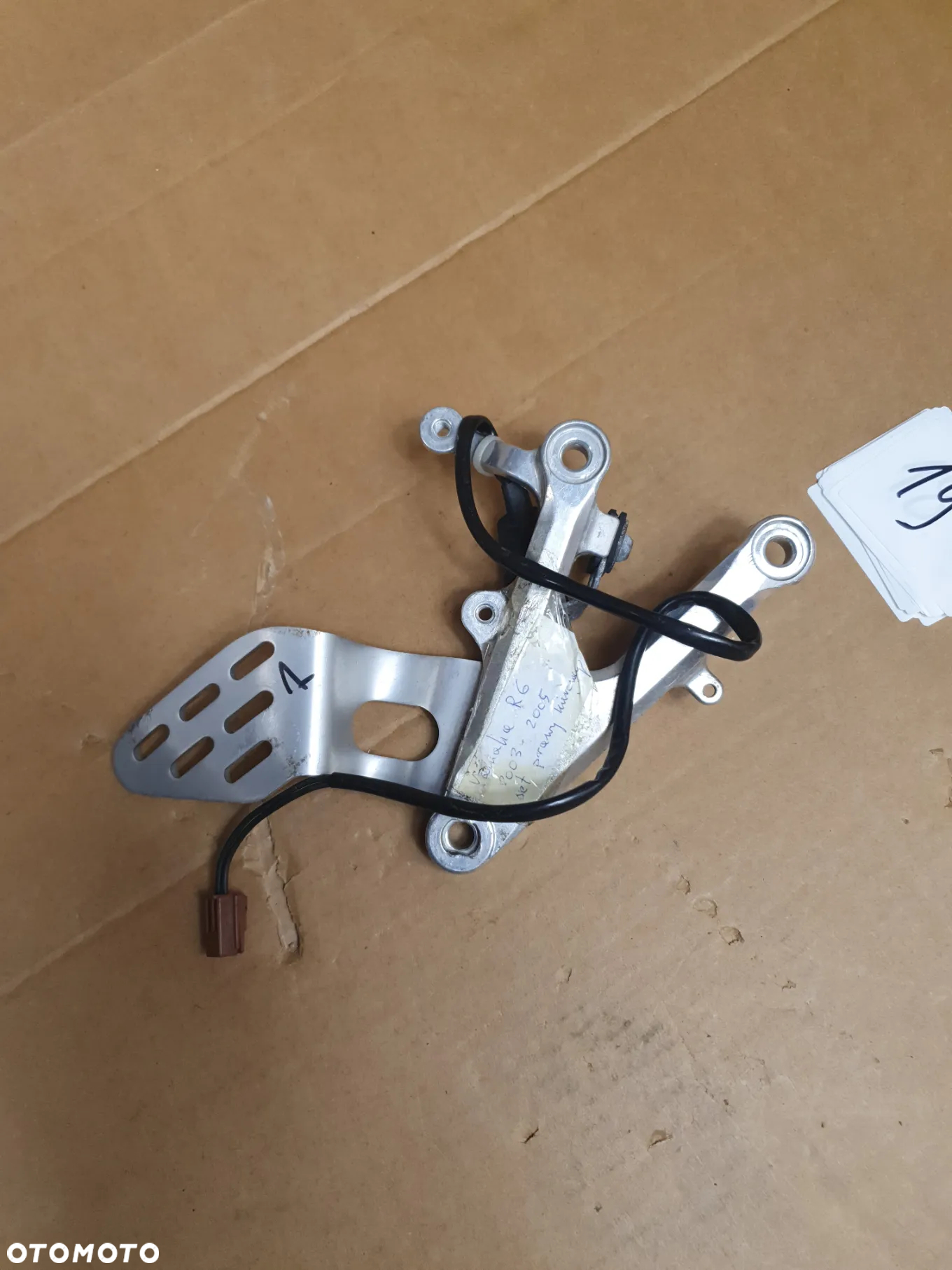 Yamaha YZF-R6 600 RJ05 / RJ09 (2003 - 2005) Set prawy kierowcy - 8