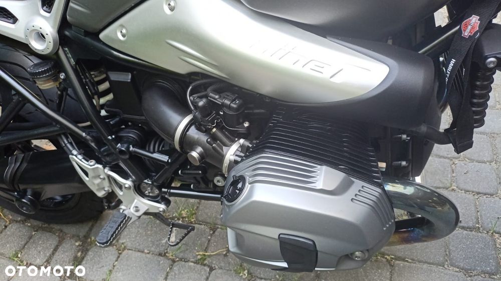 BMW R - 7