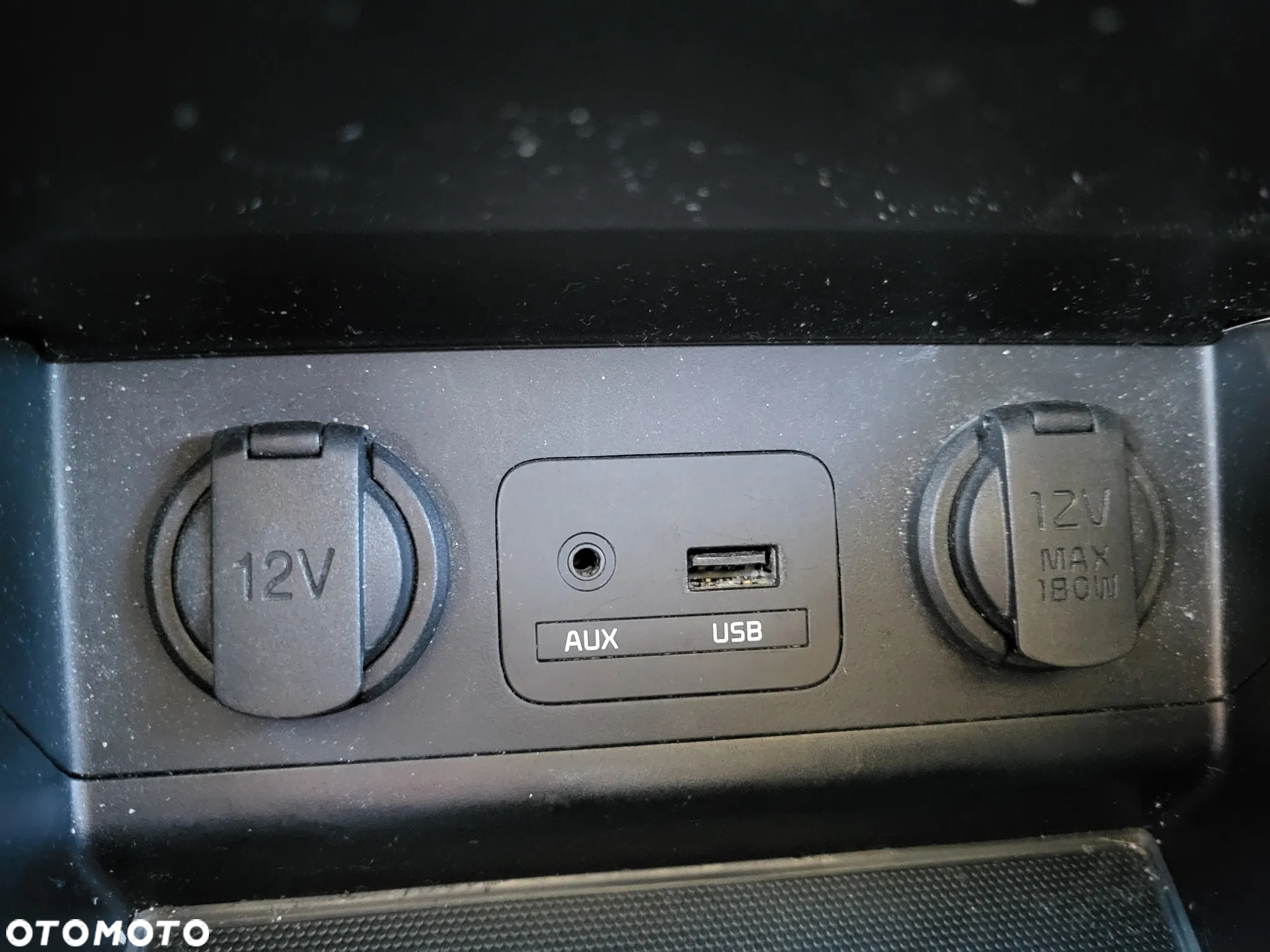 Kia Carens - 17