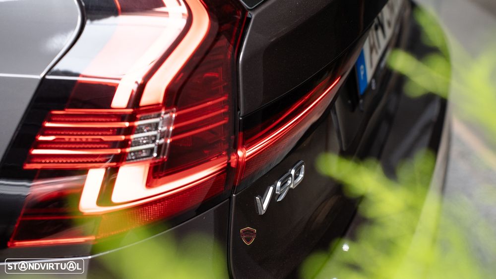 Volvo V90 2.0 T6 PHEV Inscription AWD - 16