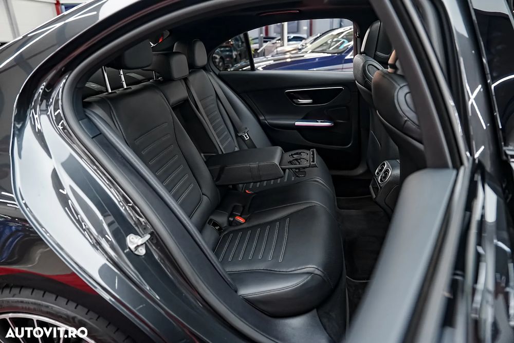 Mercedes-Benz C 200 9G-TRONIC AMG Line - 12