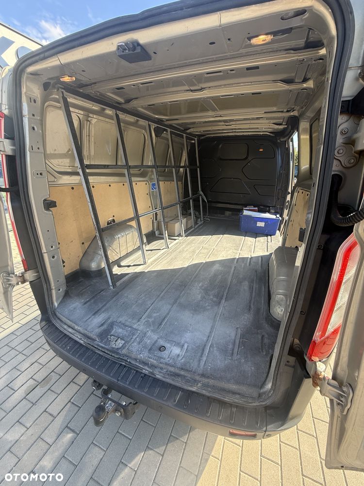 Ford Transit Custom - 13
