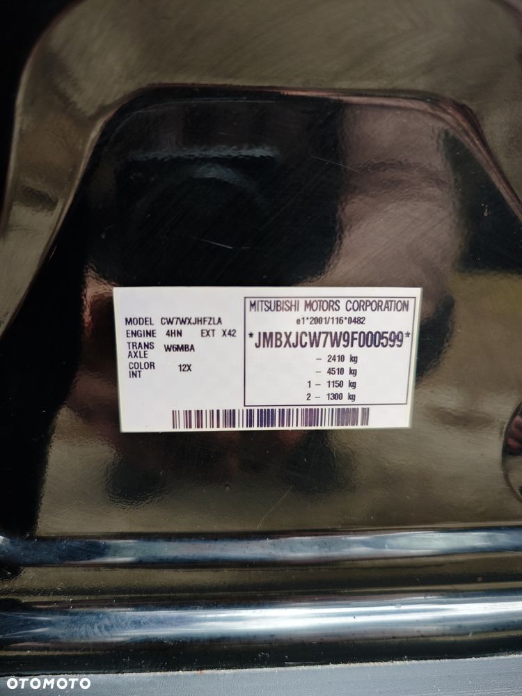 Mitsubishi Outlander 2.2 DI-D 4WD Instyle - 23