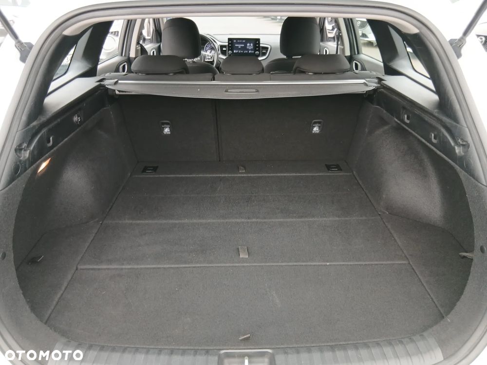 Kia Ceed 1.5 T-GDI M - 19