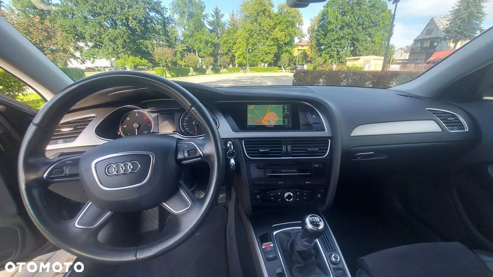 Audi A4 Avant - 10