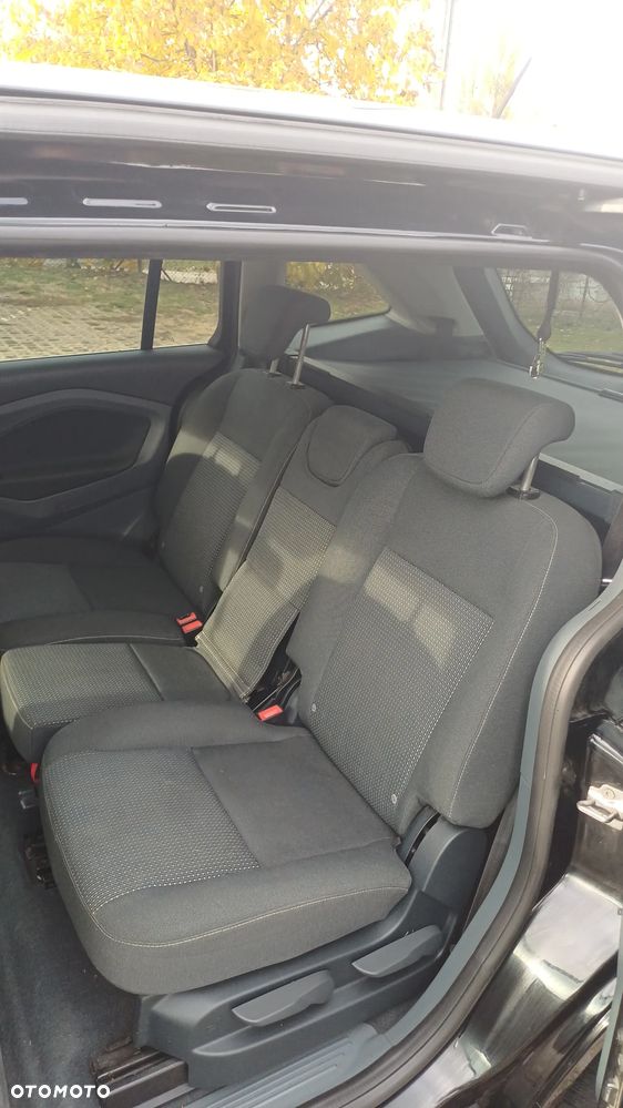 Ford C-MAX - 12