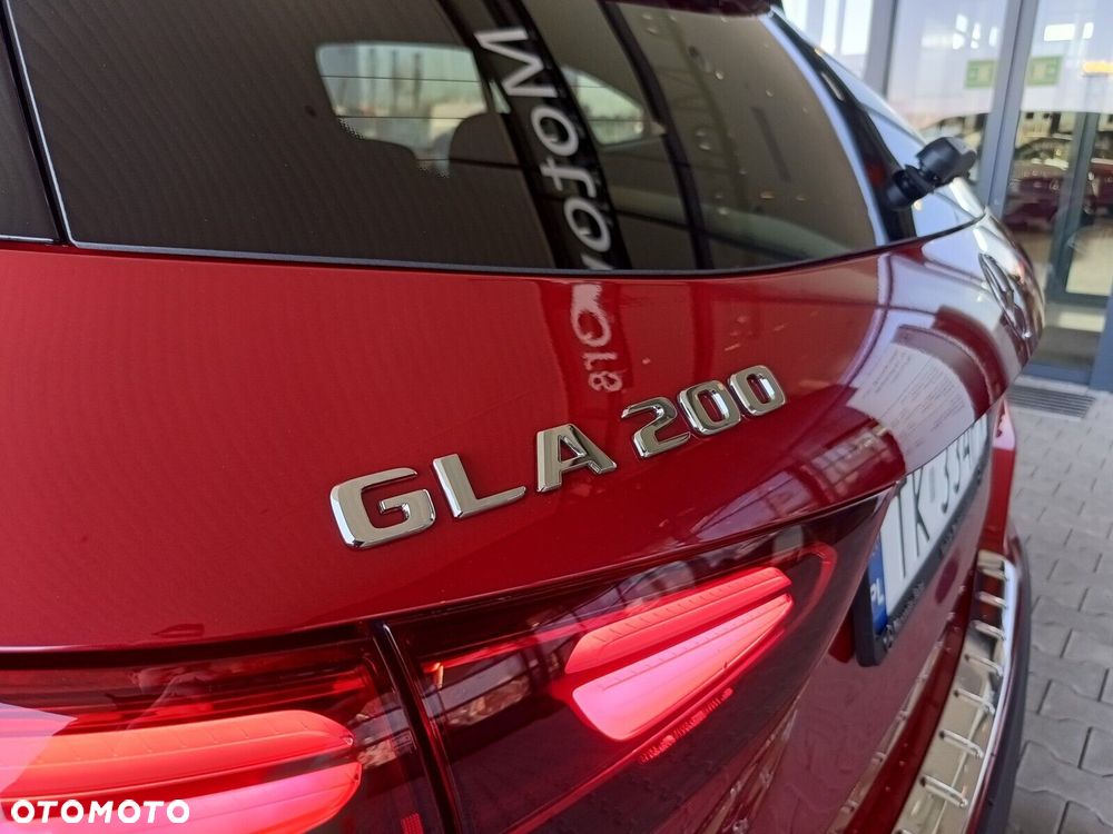 Mercedes-Benz GLA - 23
