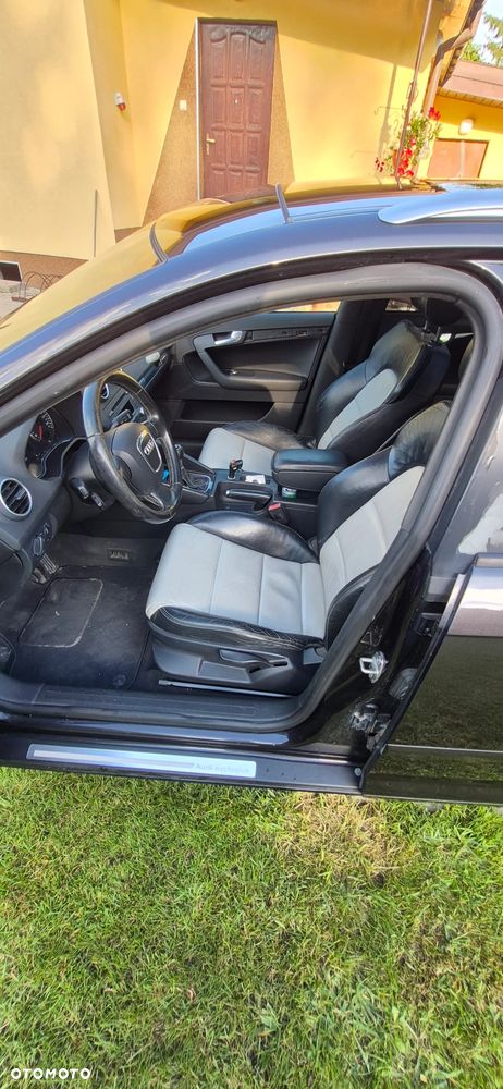 Audi A3 Sportback 2.0T FSI Quattro Ambiente - 7
