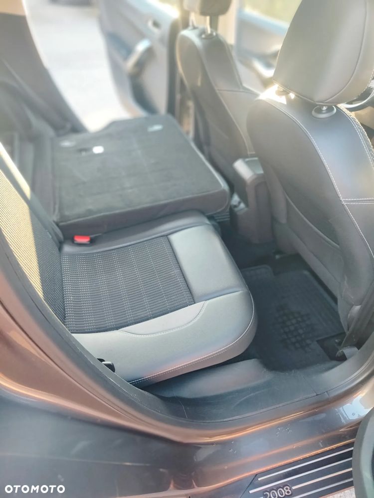 Peugeot 2008 PureTech 110 Stop&Start EAT6 Allure - 9