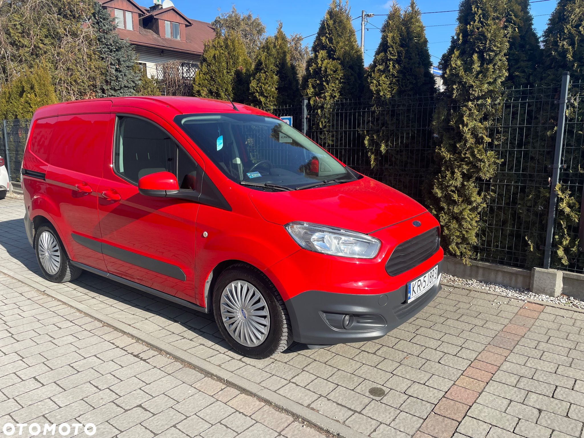 Ford Transit Courier - 1