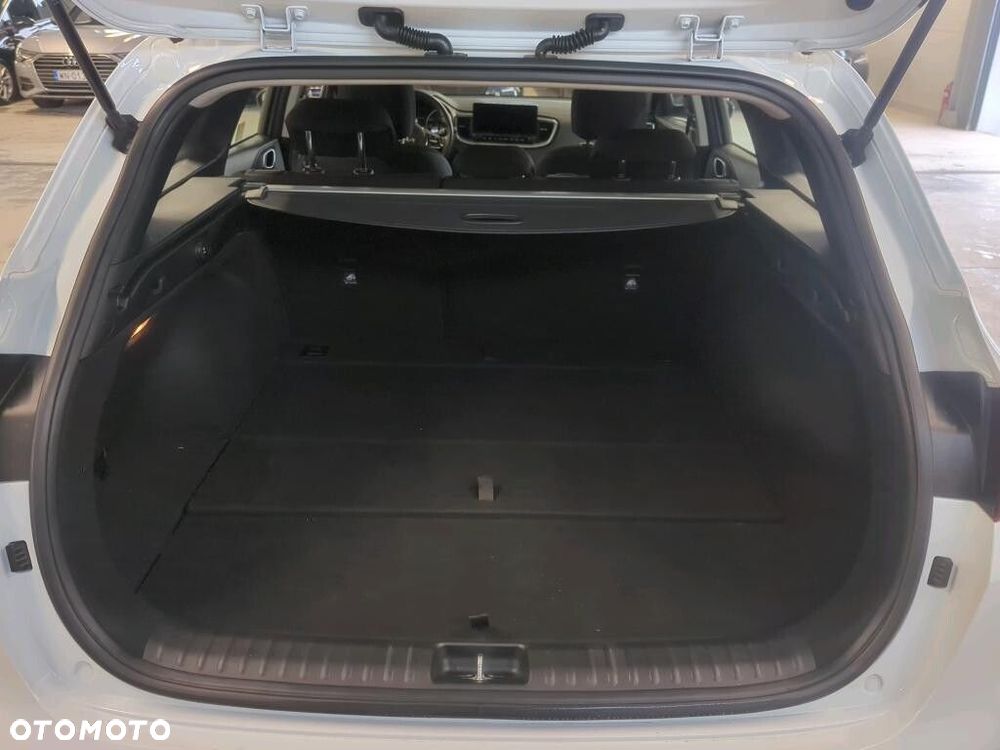 Kia Ceed - 7