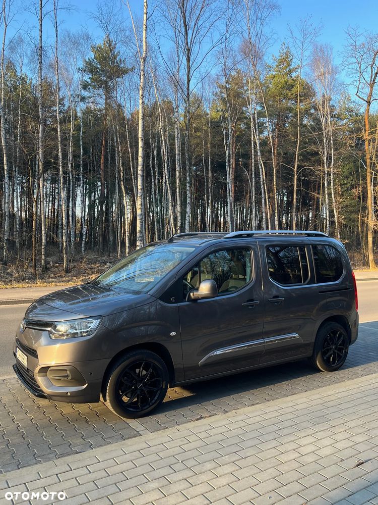 Toyota Proace City Verso 1.2 D-4T Family - 2