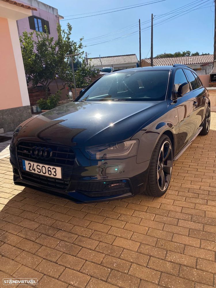Audi A4 Avant 2.0 TDI DPF S line Sport Pack - 3
