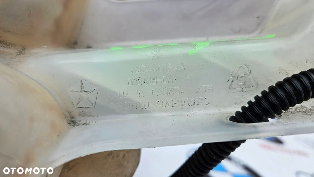 Dodge Durango LIFT 2017- 3.6 V6 Zbiornik wyrównawczy Zbiorniczek płynu chłodniczego 68244088AA - 6