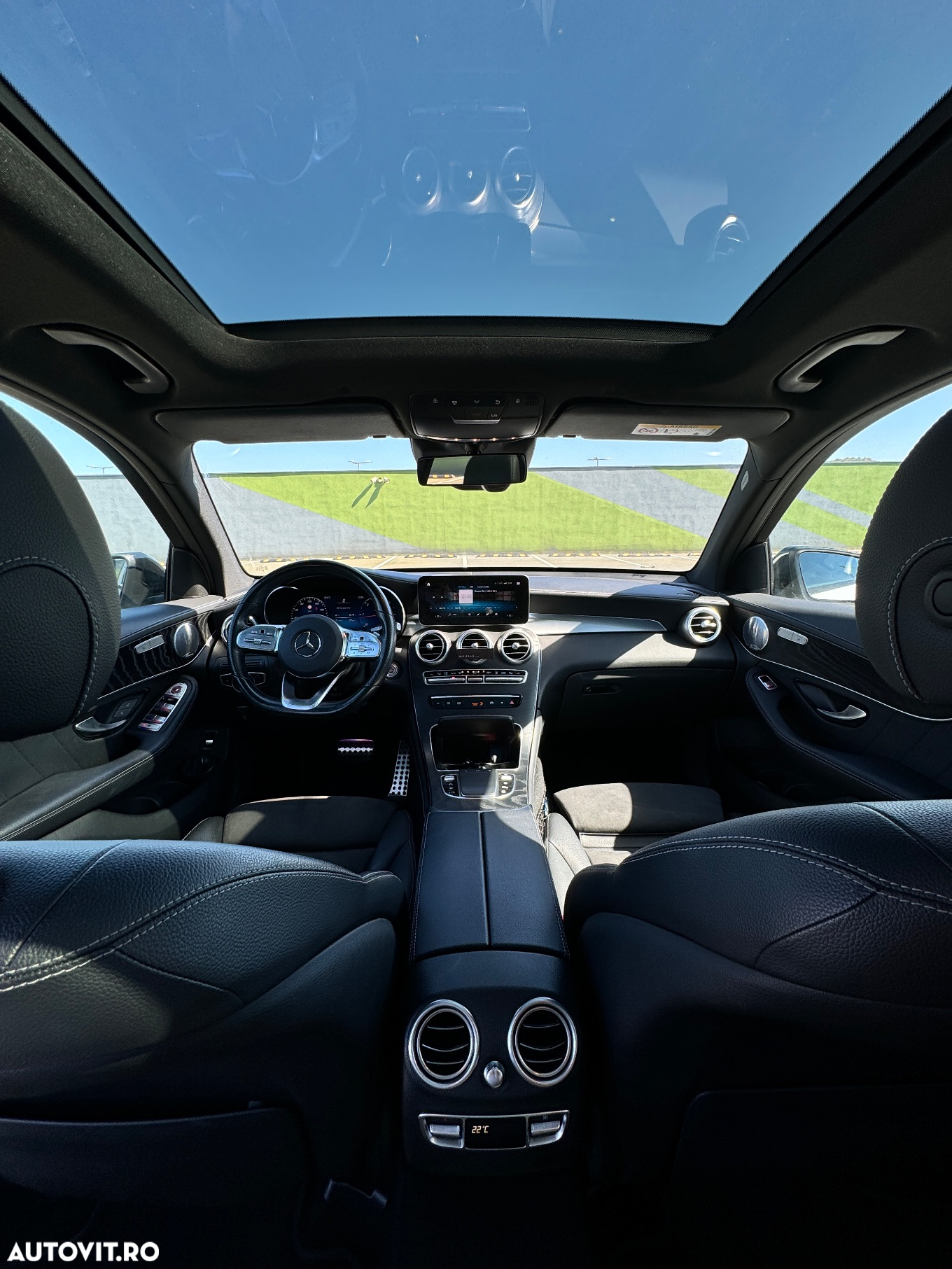 Mercedes-Benz GLC 300 d 4Matic 9G-TRONIC AMG Line Plus - 36